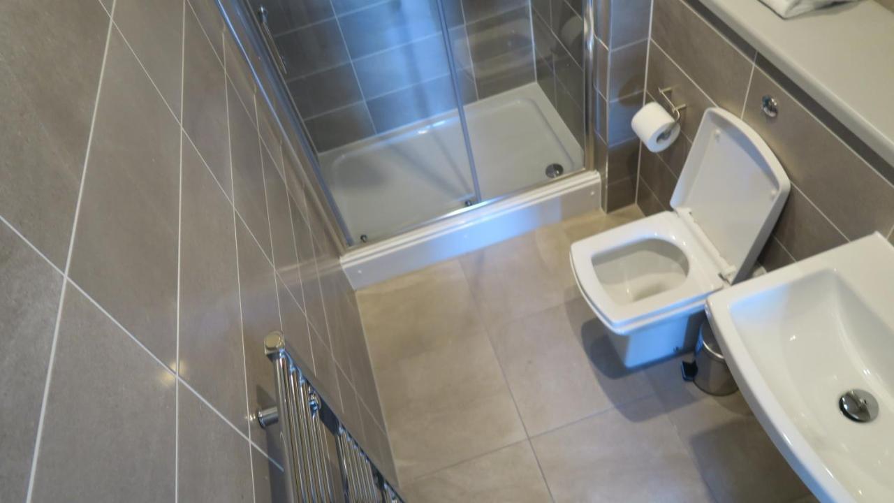 Quay Apartments Clarence House 纽波特 外观 照片