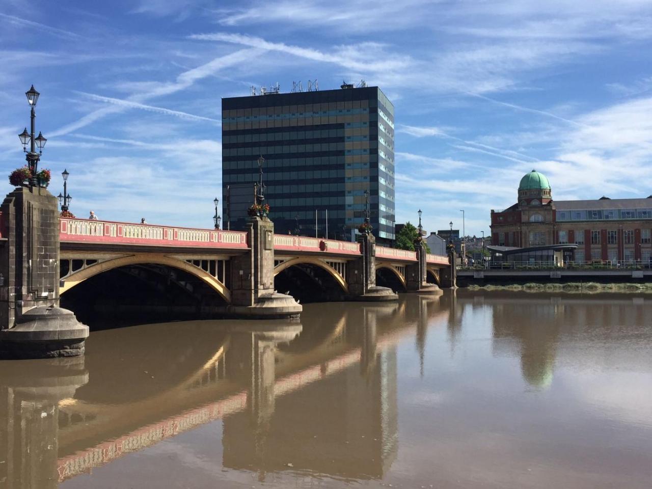 Quay Apartments Clarence House 纽波特 外观 照片